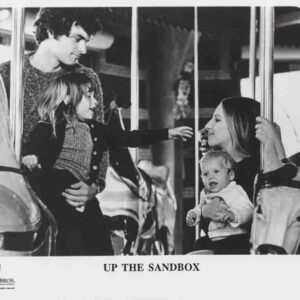 UP THE SANDBOX, 1973, movie stills A, Barbra Streisand, David Selby