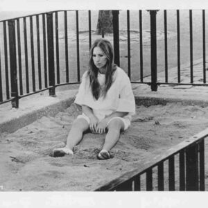 UP THE SANDBOX, 1973, movie stills B, Barbra Streisand, David Selby
