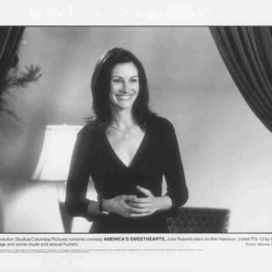 AMERICAS SWEETHEARTS, 2001, movie stills, Julia Roberts, Billy Crystal