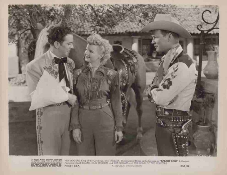APACHE ROSE, 1947, movie stills, DEALERS LOT, Roy Rogers, Dale Evans