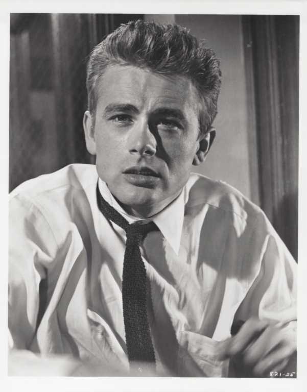 JAMES DEAN, portraits, stills or photos, DEALERS LOT