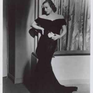 JOAN CRAWFORD, portraits, stills or photos, DEALERS LOT