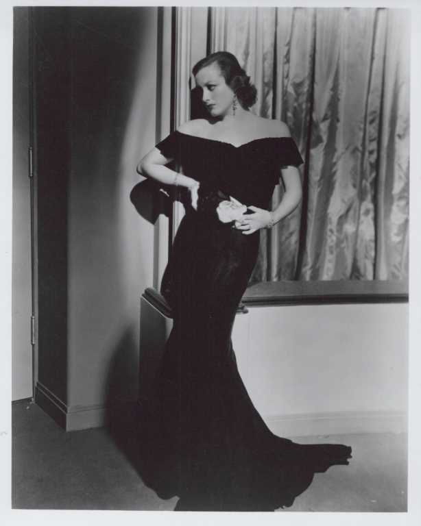 JOAN CRAWFORD, portraits, stills or photos, DEALERS LOT