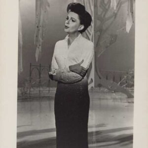 JUDY GARLAND, portraits, stills or photos, DEALERS LOT