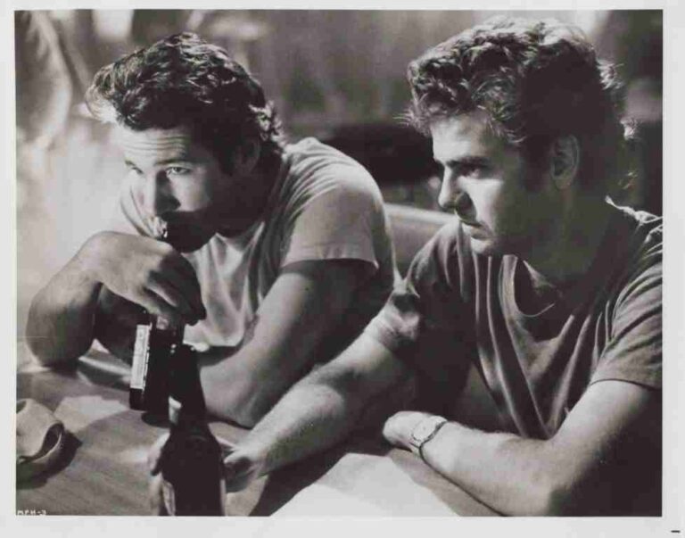MILES FROM HOME, 1988, movie stills, DEALERA LOT, Richard Gere, Brian Dennehy
