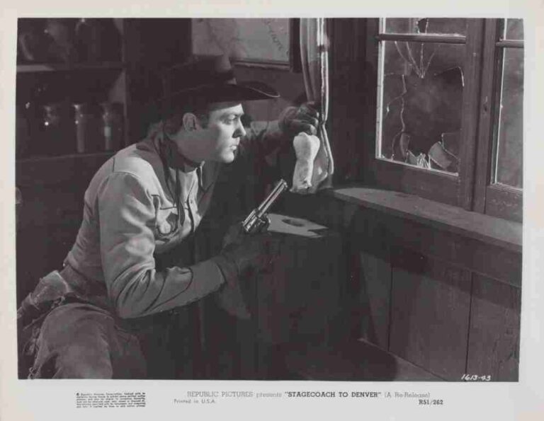 STAGECOACH TO DENVER, 1946, movie stills, DEALERS LOT, Allan Rocky Lane