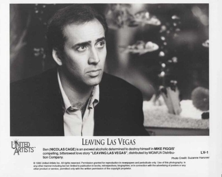 LEAVING LAS VEGAS, 1995, movie stills, DEALERS LOT, Nicolas Cage, Elisabeth Shue