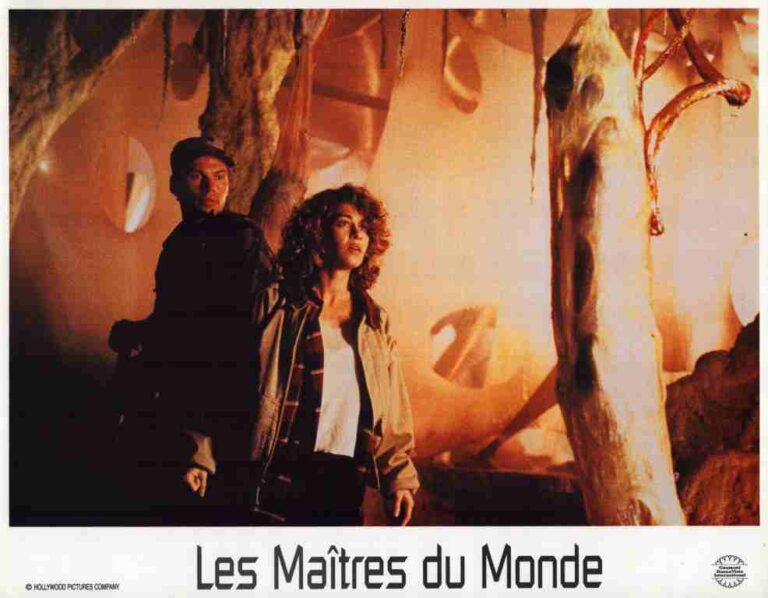 PUPPET MASTERS, 1994, French lobby cards, Donald Sutherland